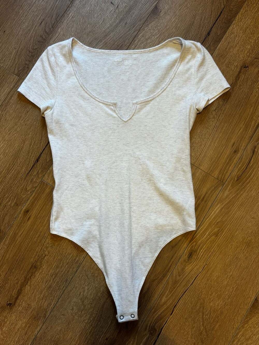 Aerie Ribbed Notch Neck Short Sleeve Bodysuit Size M